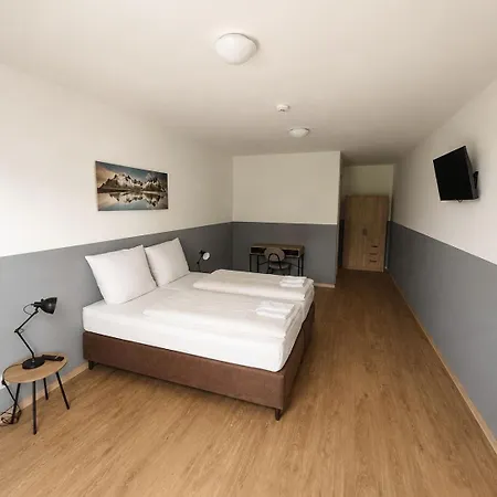 Elo Nordheide 24h Check-in, Free Parking And Wifi 3*