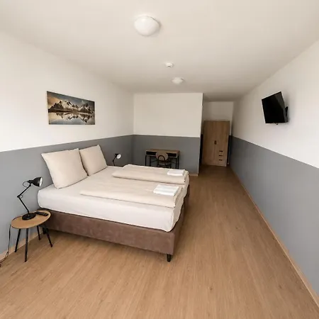 Elo Nordheide 24h Check-in, Free Parking And Wifi