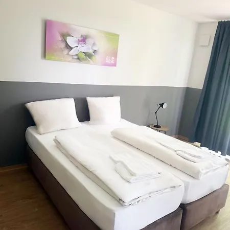 Elo Nordheide 24h Check-in, Free Parking And Wifi Hotel 3*